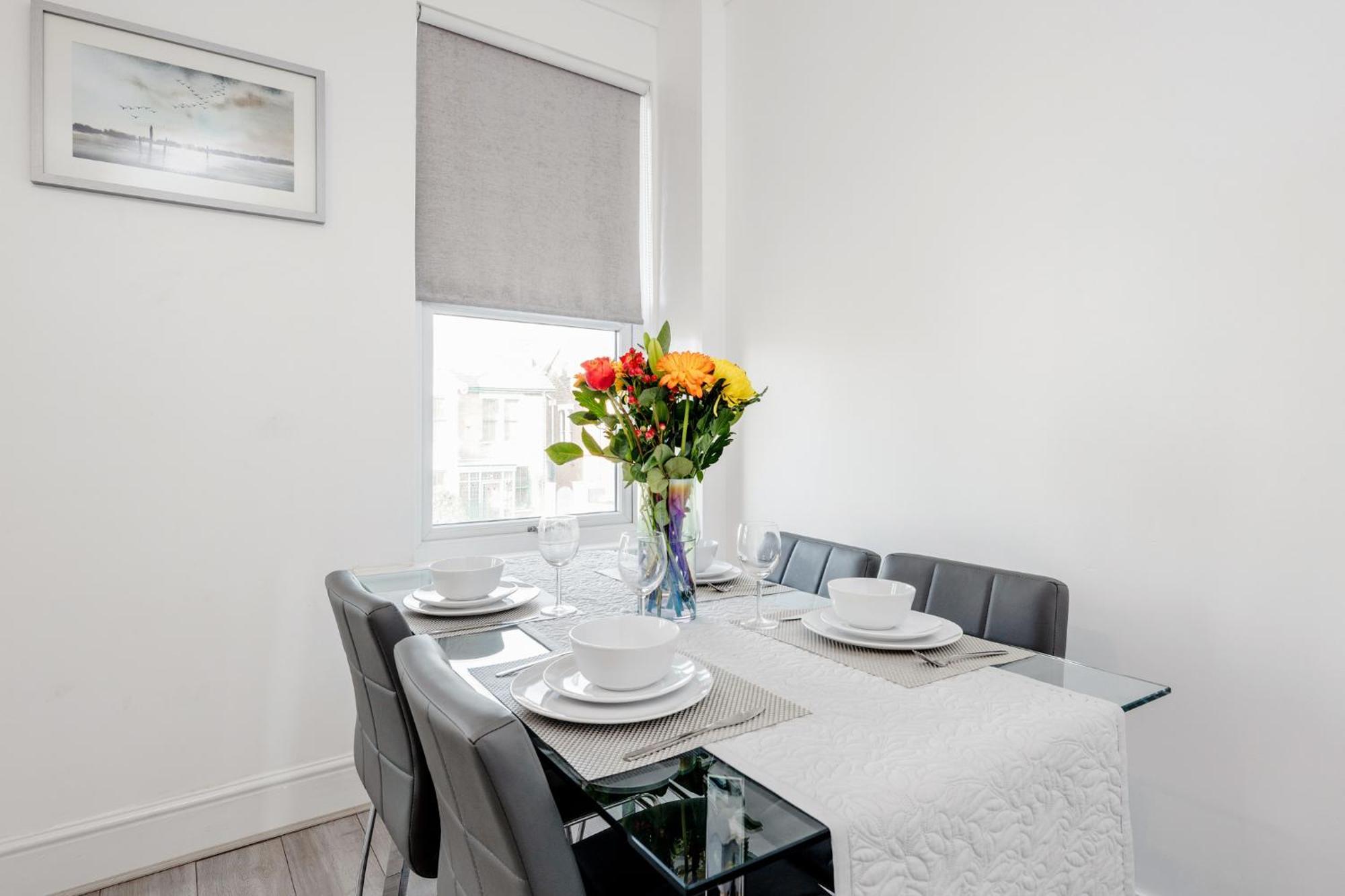 Business & Leisure 2 Bedroom & Parking By Damask Homes 伊尔福德 外观 照片